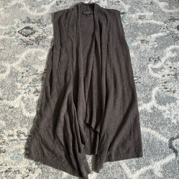 Barefoot Dreams Cozy Sleeveless Open Cardigan - Picture 1 of 7